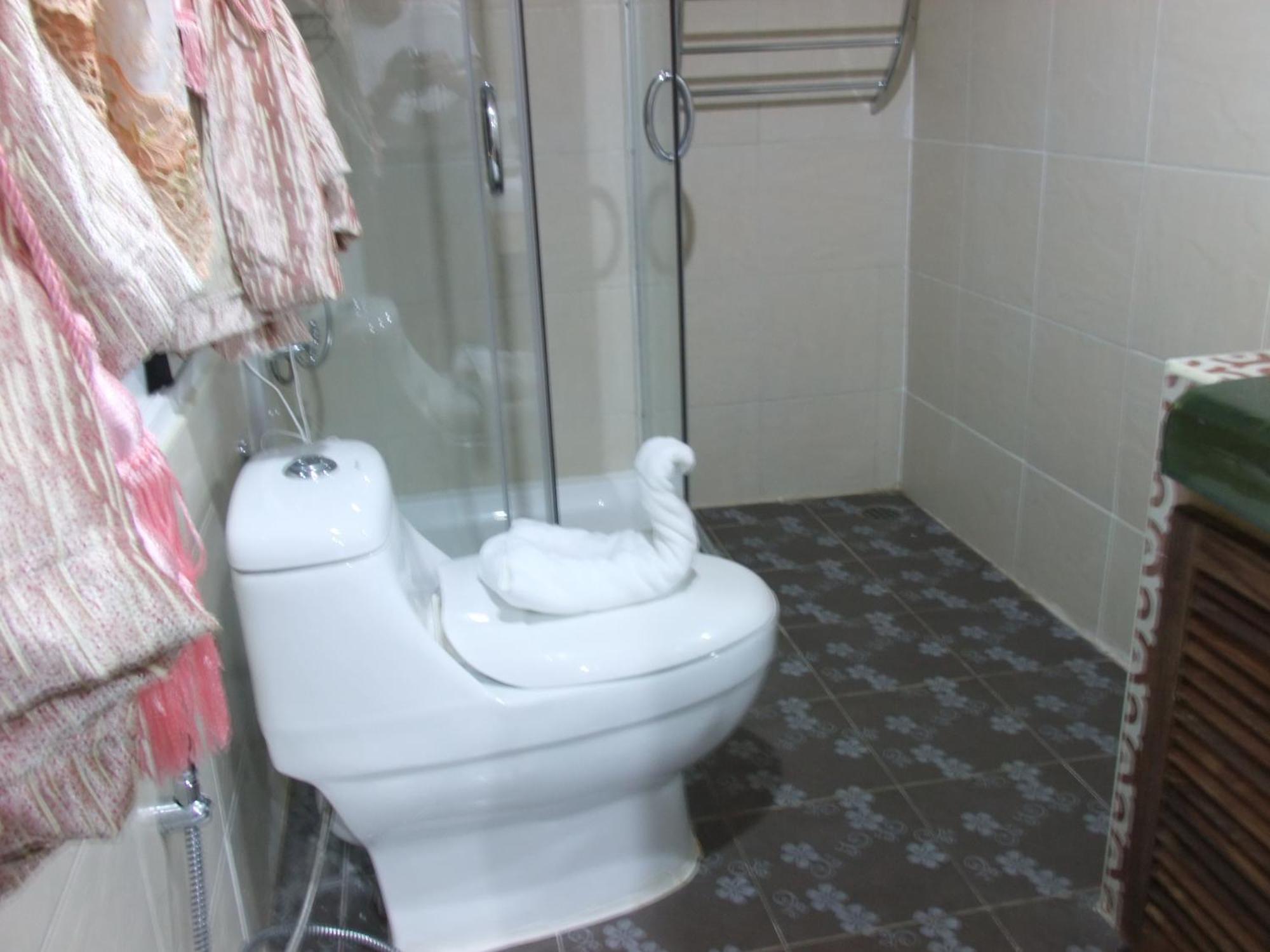 Panida Suite Hotel Bangkok Bagian luar foto