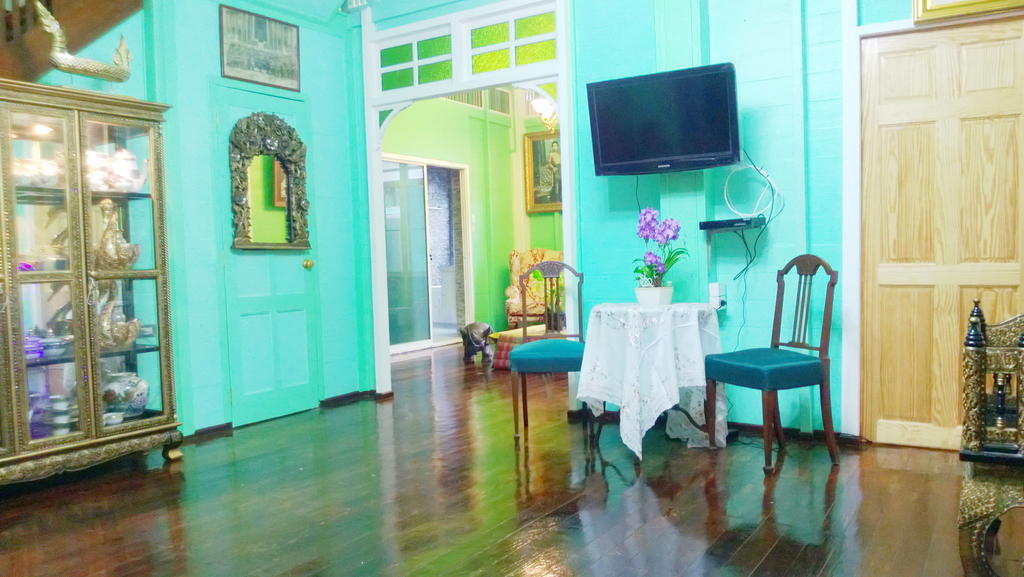 Panida Suite Hotel Bangkok Bagian luar foto